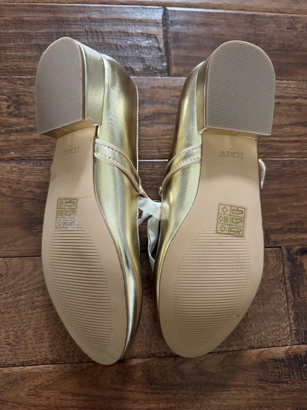 Crewcuts Girls' metallic low-heel Mary Janes in Gold size 3